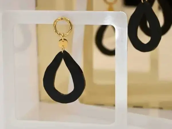 Μεγάλα Σκουλαρίκια με Πλέξιγκλας